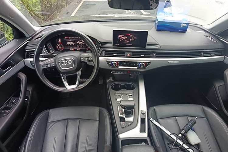 Used Audi A4 2017 45 TFSI allroad quattro Sport model Center Console