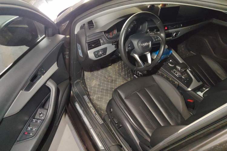Used Audi A4 2017 45 TFSI allroad quattro Fashion Edition Driver Seat