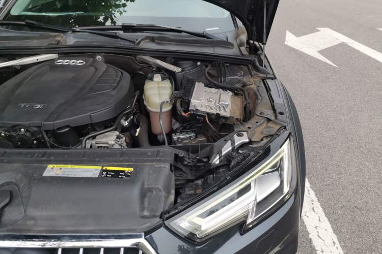 Used Audi A4 2017 45 TFSI allroad quattro Fashion Edition Engine Bay Left