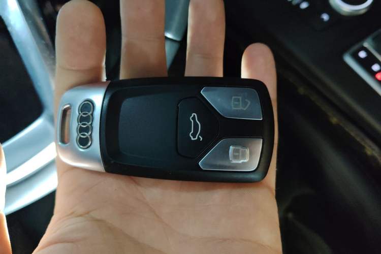 Used Audi A4 2017 45 TFSI allroad quattro Fashion Edition Vehicle Key