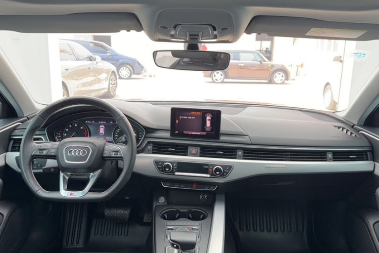 Used Audi A4 2017 45 TFSI allroad quattro Fashion Edition Interior 9