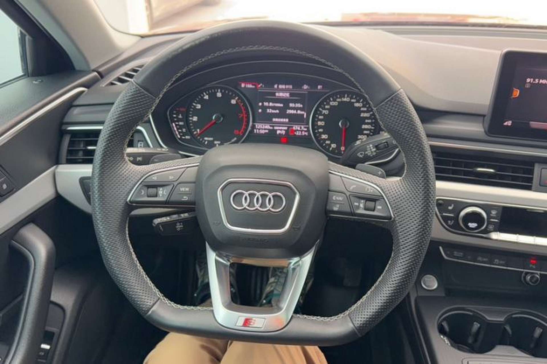 Used Audi A4 2017 45 TFSI allroad quattro Fashion Edition Steering Wheel