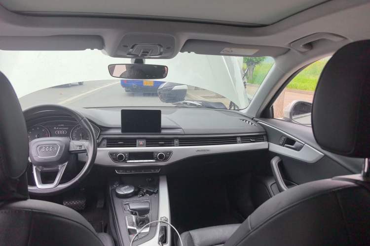 Used Audi A4 2017 45 TFSI allroad quattro Fashion Edition Headliner