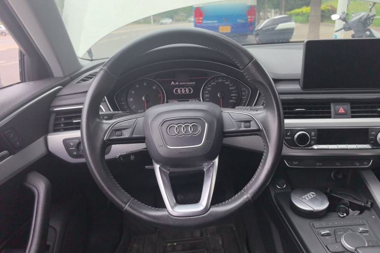Used Audi A4 2017 45 TFSI allroad quattro Fashion Edition Steering Wheel