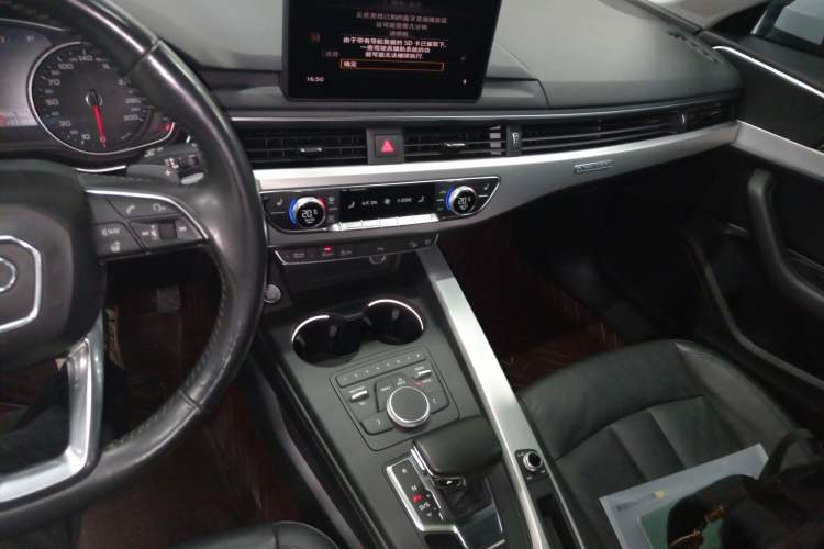 Used Audi A4 2017 45 TFSI allroad quattro Fashion Edition Audio And AC Panel