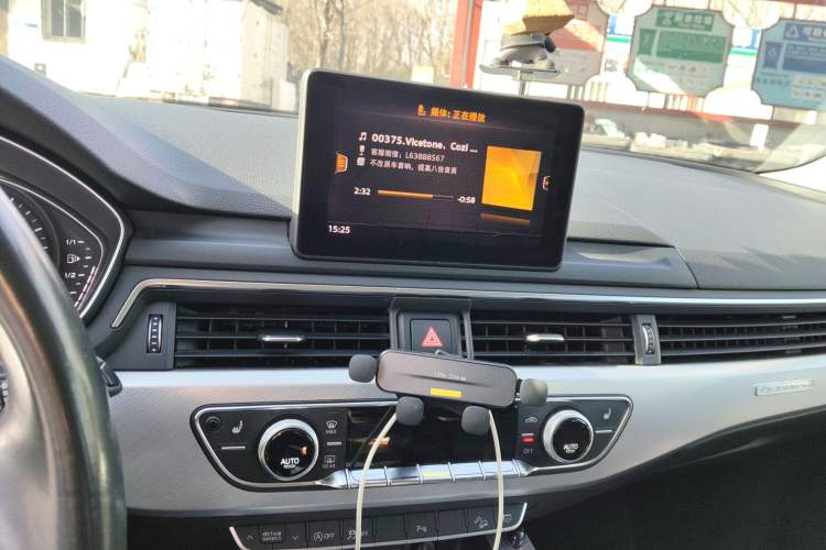 Used Audi A4 2017 45 TFSI allroad quattro Fashion Edition Audio And AC Panel