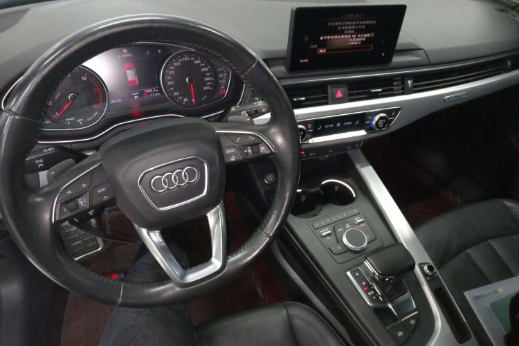 Used Audi A4 2017 45 TFSI allroad quattro Fashion Edition Center Console
