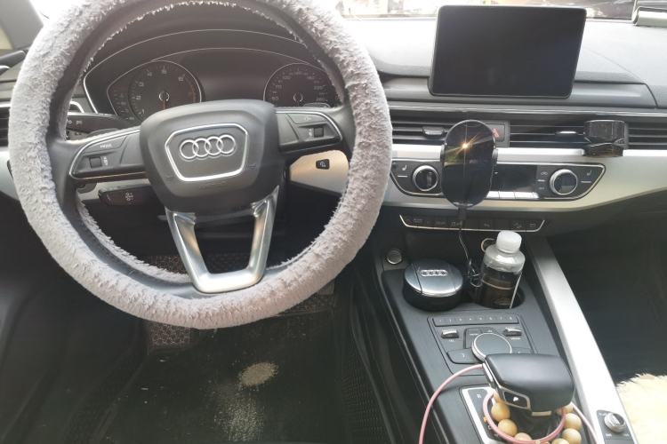 Used Audi A4 2017 45 TFSI allroad quattro Fashion Edition Center Console