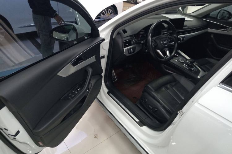 Used Audi A4 2017 45 TFSI allroad quattro Fashion Edition Driver Seat