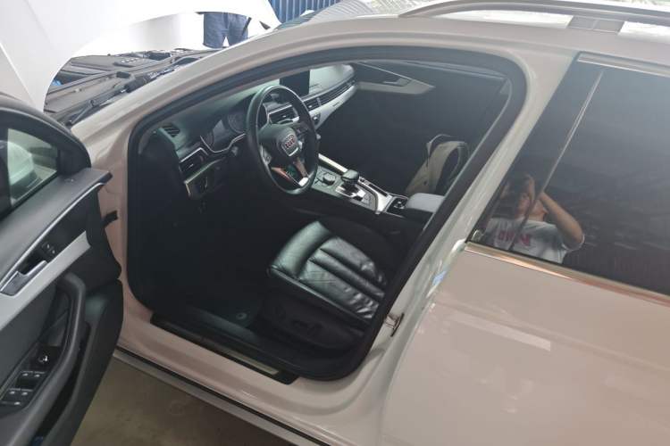 Used Audi A4 2017 45 TFSI allroad quattro Fashion Edition Driver Seat