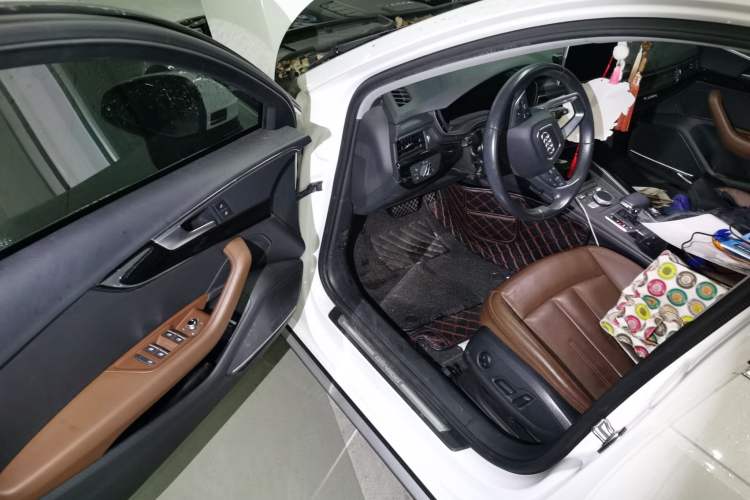 Used Audi A4 2017 45 TFSI allroad quattro Sport model Driver Seat