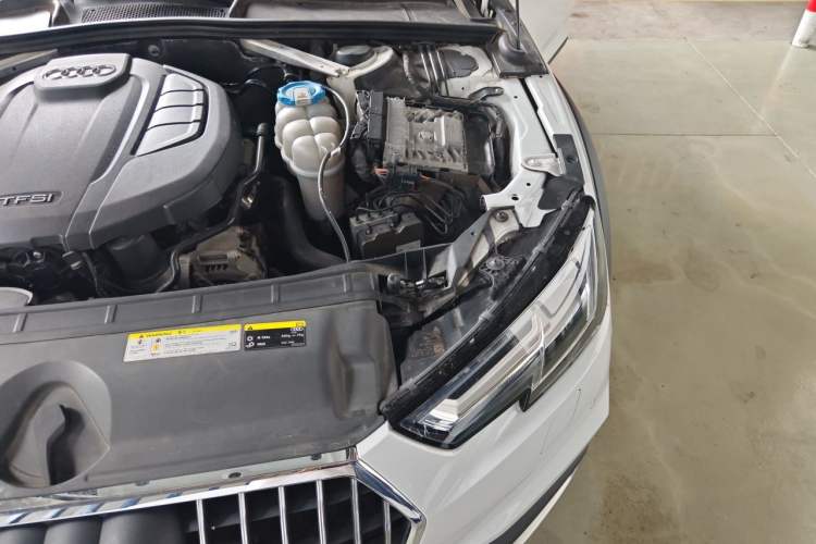 Used Audi A4 2017 45 TFSI allroad quattro Fashion Edition Engine Bay Left