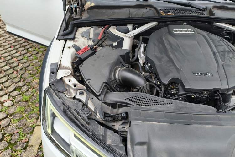 Used Audi A4 2017 45 TFSI allroad quattro Fashion Edition Engine Bay Right