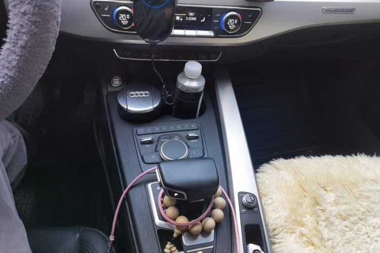 Used Audi A4 2017 45 TFSI allroad quattro Fashion Edition Gear Lever