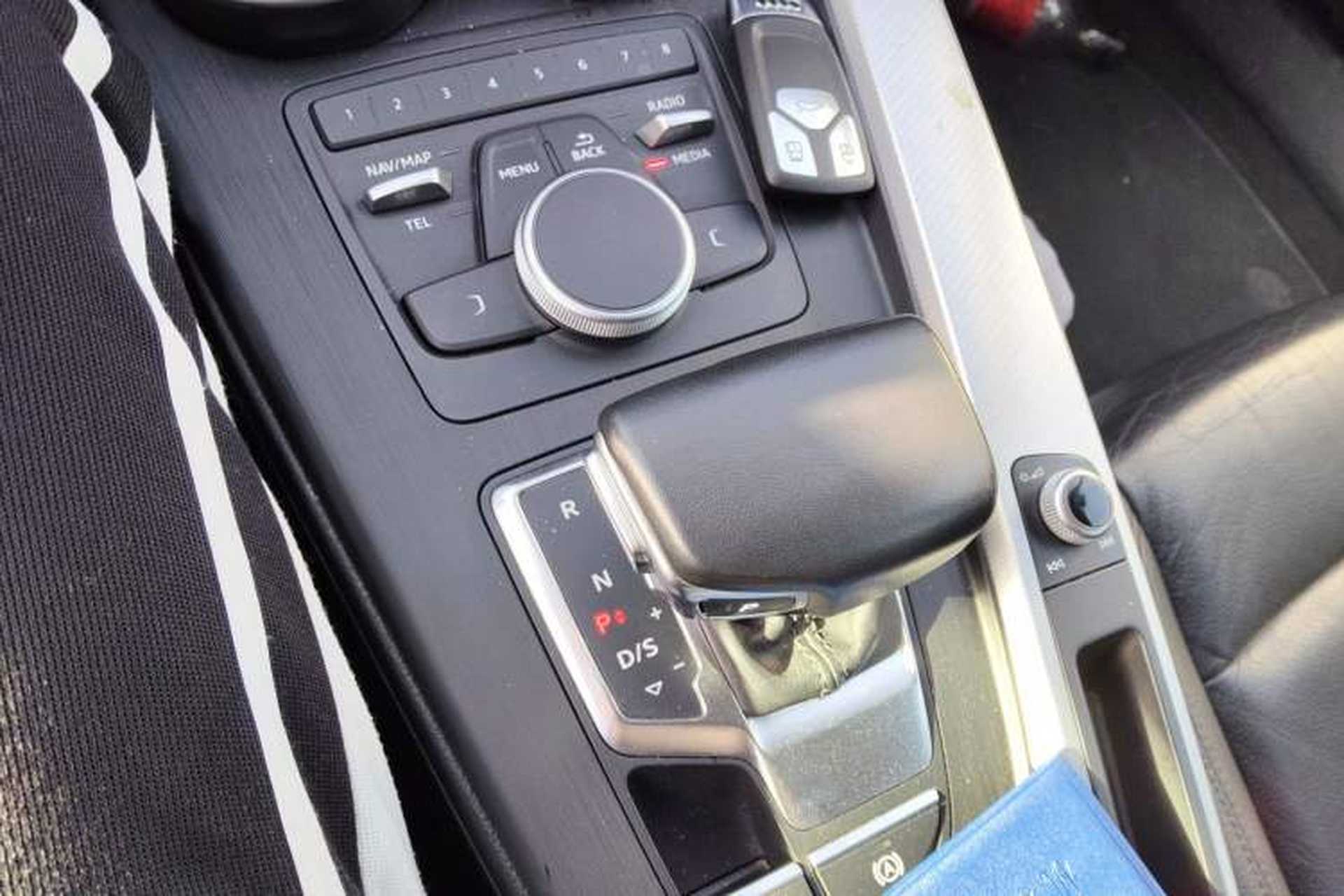 Used Audi A4 2017 45 TFSI allroad quattro Fashion Edition Gear Lever
