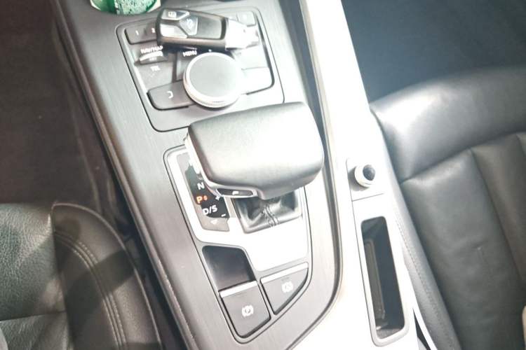 Used Audi A4 2017 45 TFSI allroad quattro Fashion Edition Gear Lever