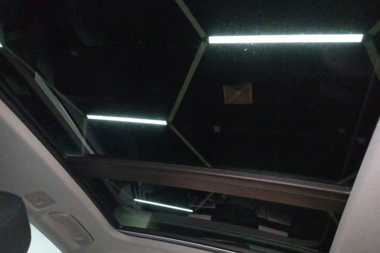 Used Audi A4 2017 45 TFSI allroad quattro Fashion Edition Headliner