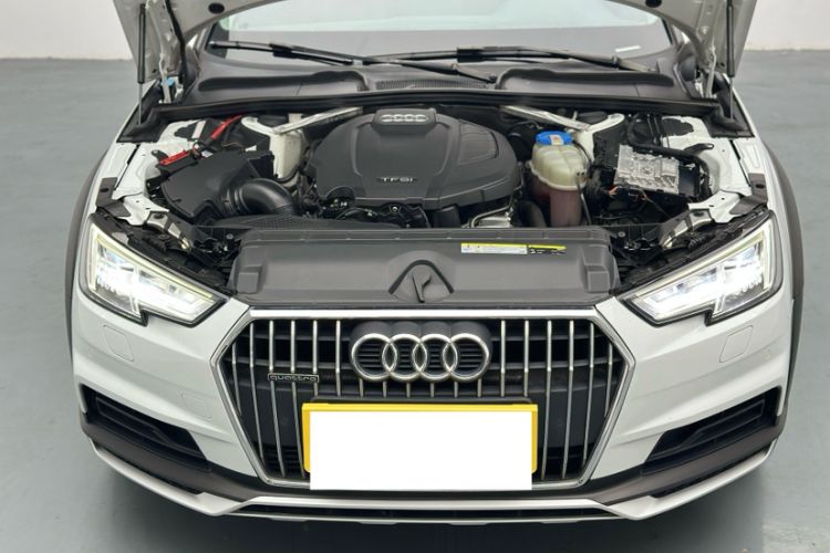 Used Audi A4 2017 45 TFSI allroad quattro Fashion Edition Interior 3