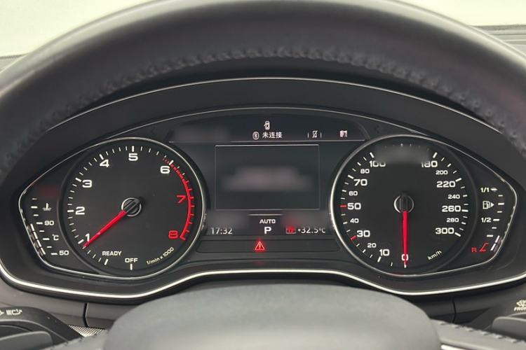 Used Audi A4 2017 45 TFSI allroad quattro Fashion Edition Interior 4