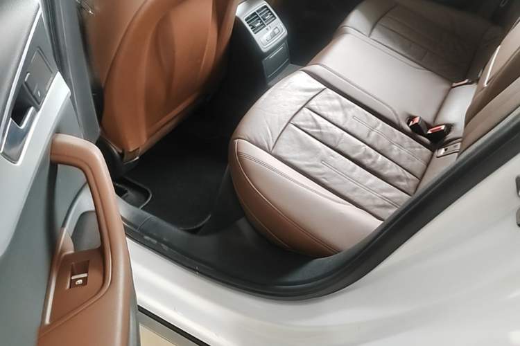 Used Audi A4 2017 45 TFSI allroad quattro Fashion Edition Left Rear Seat