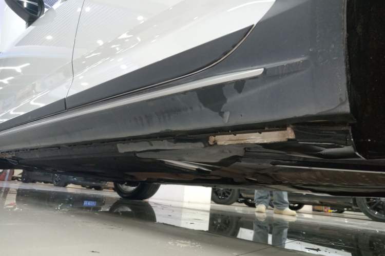 Used Audi A4 2017 45 TFSI allroad quattro Fashion Edition Left Side Sill