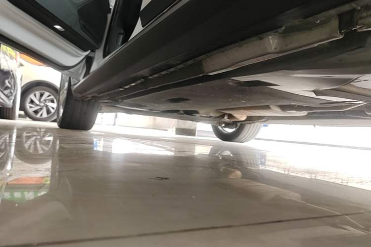 Used Audi A4 2017 45 TFSI allroad quattro Fashion Edition Left Side Sill