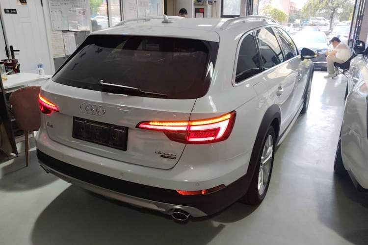 Used Audi A4 2017 45 TFSI allroad quattro Fashion Edition Rear Right 45 Deg