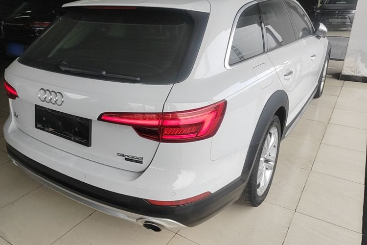 Used Audi A4 2017 45 TFSI allroad quattro Fashion Edition Rear Right 45 Deg