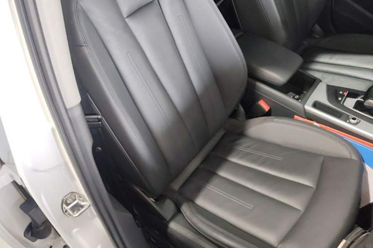 Used Audi A4 2017 45 TFSI allroad quattro Fashion Edition Right Front Seat
