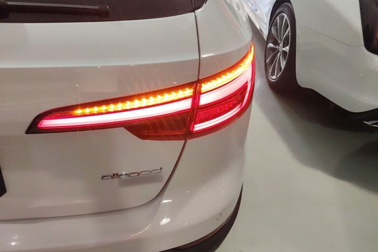 Used Audi A4 2017 45 TFSI allroad quattro Fashion Edition Right Rear Taillight