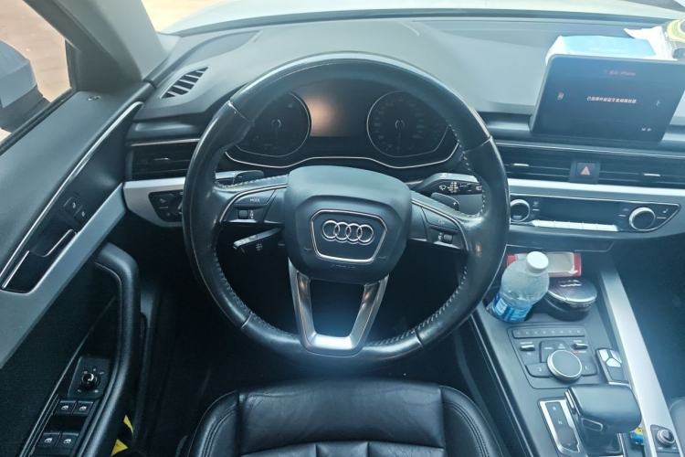 Used Audi A4 2017 45 TFSI allroad quattro Fashion Edition Steering Wheel