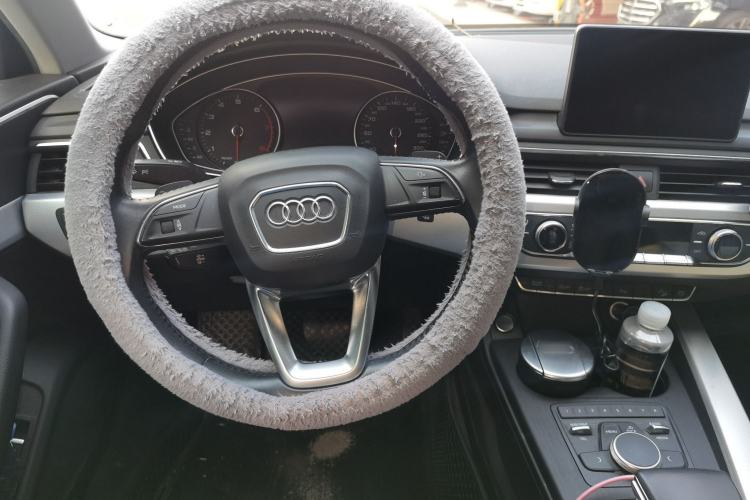 Used Audi A4 2017 45 TFSI allroad quattro Fashion Edition Steering Wheel