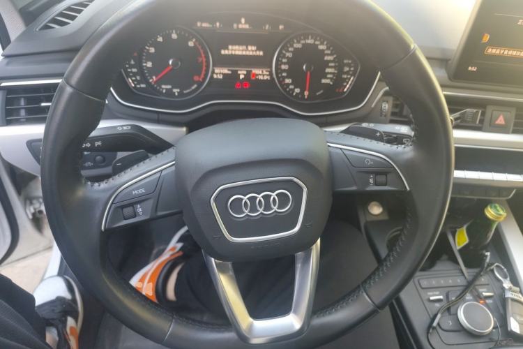 Used Audi A4 2017 45 TFSI allroad quattro Fashion Edition Steering Wheel