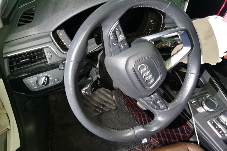 Used Audi A4 2017 45 TFSI allroad quattro Sport model Steering Wheel