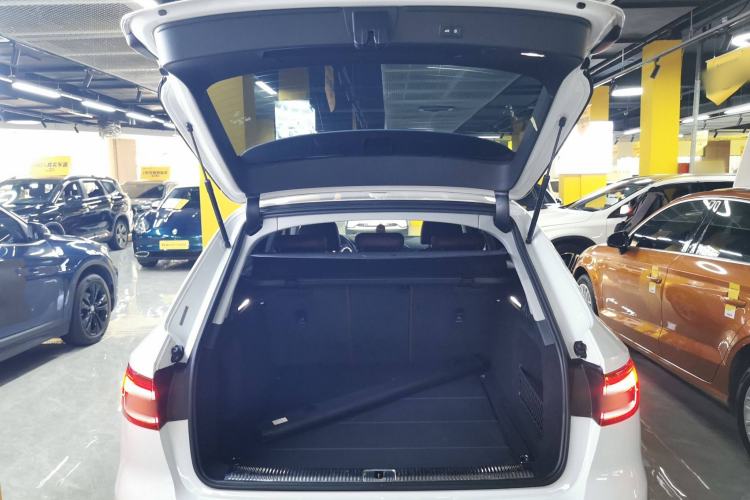 Used Audi A4 2017 45 TFSI allroad quattro Fashion Edition Trunk