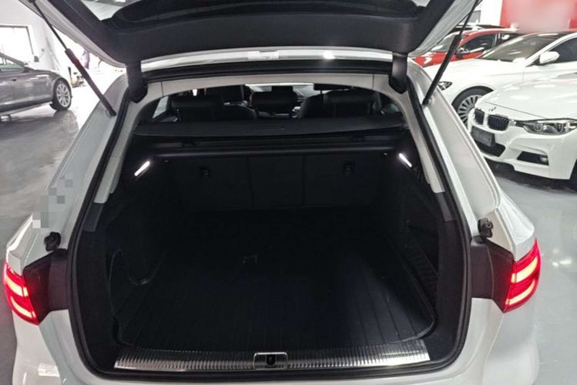 Used Audi A4 2017 45 TFSI allroad quattro Fashion Edition Trunk