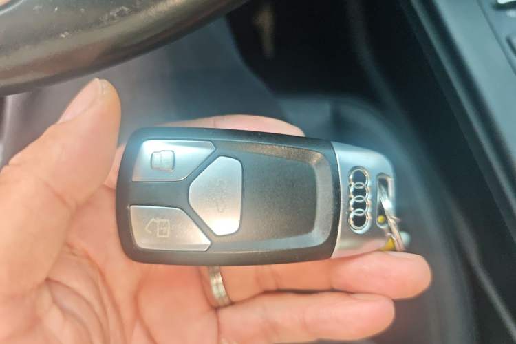 Used Audi A4 2017 45 TFSI allroad quattro Fashion Edition Vehicle Key
