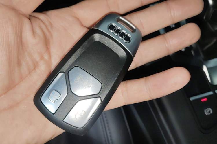 Used Audi A4 2017 45 TFSI allroad quattro Fashion Edition Vehicle Key