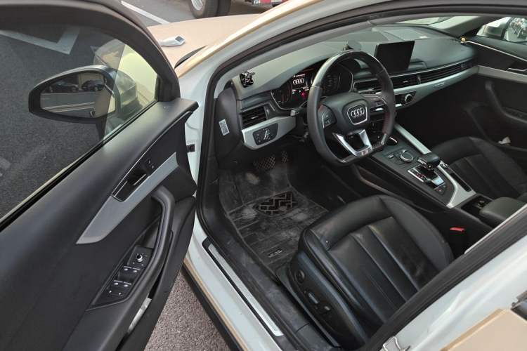 Used Audi A4 2017 45 TFSI allroad quattro Fashion Edition Driver Seat