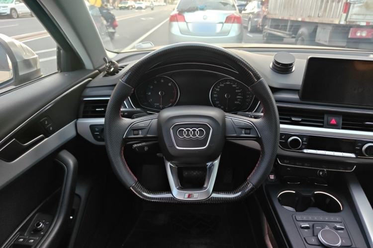 Used Audi A4 2017 45 TFSI allroad quattro Fashion Edition Steering Wheel