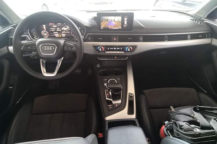 Used Audi A4 2019 45 TFSI allroad quattro Sport model Center Console