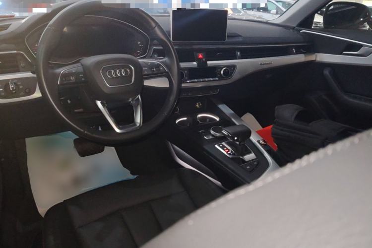 Used Audi A4 2019 45 TFSI allroad quattro Fashion Edition Center Console