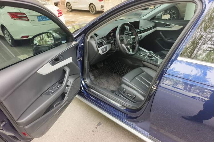 Used Audi A4 2019 45 TFSI allroad quattro Fashion Edition Driver Seat