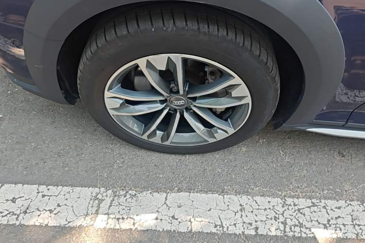 Used Audi A4 2019 45 TFSI allroad quattro Sport model Exterior 4