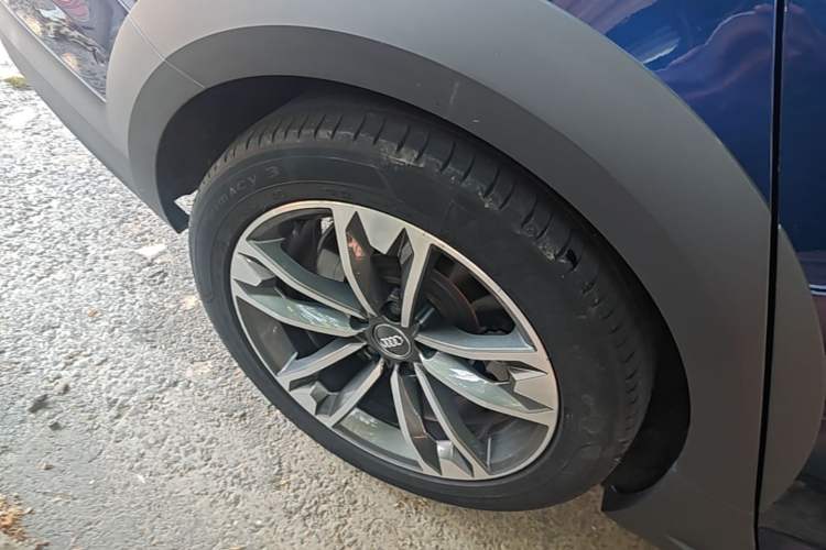 Used Audi A4 2019 45 TFSI allroad quattro Sport model Exterior 5