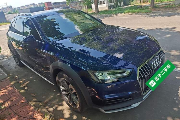Used Audi A4 2019 45 TFSI allroad quattro Sport model Front Right 45 Deg