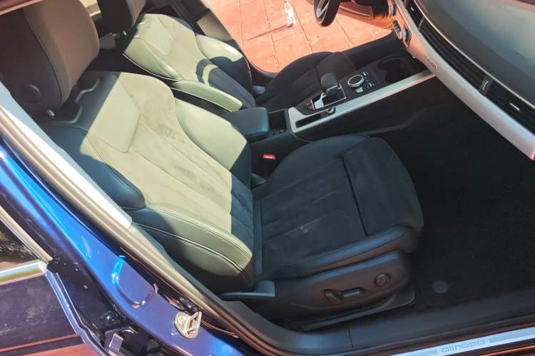 Used Audi A4 2019 45 TFSI allroad quattro Sport model Interior 2