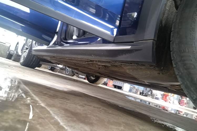 Used Audi A4 2019 45 TFSI allroad quattro Sport model Right Side Sill