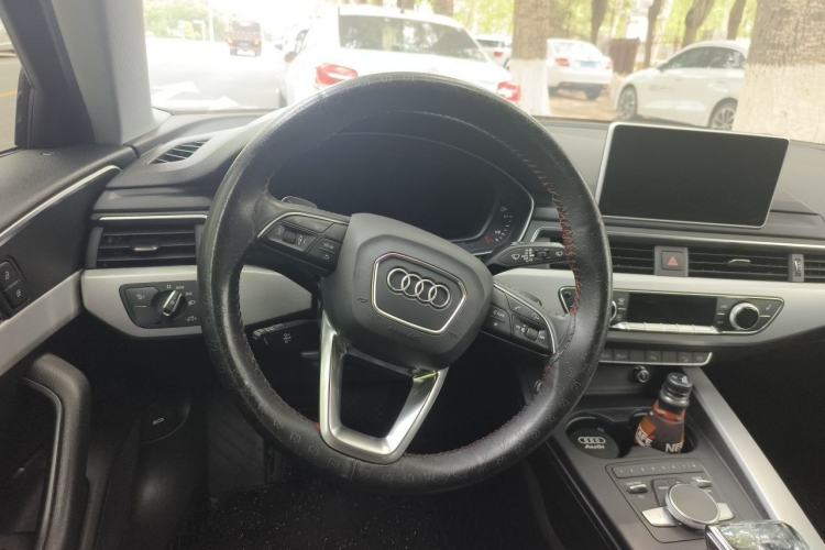 Used Audi A4 2019 45 TFSI allroad quattro Fashion Edition Steering Wheel