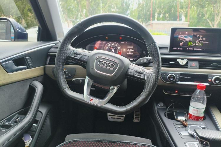 Used Audi A4 2019 45 TFSI allroad quattro Sport model Steering Wheel